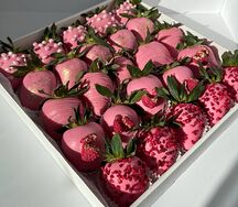 Набор клубники в шоколаде Рассвет