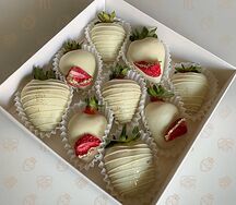 Клубника в шоколаде набор Белое золото