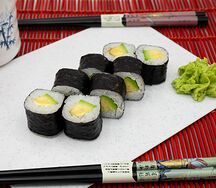 Мини-ролл с авокадо