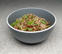 Удон с говядиной, овощами и соусом кочудян