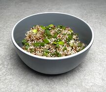 Рис с курицей в фирменном соусе с овощным миксом