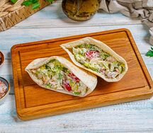 Пита с курицей и овощами