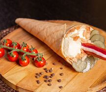 Рулле с колбаской Хантер