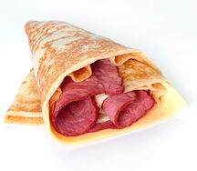 Блин с говядиной и сыром гауда