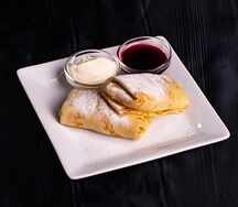 Блинчики с творогом и с сметаной