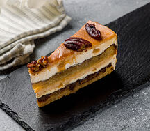 Торт Синнокейк с корицей и орехами