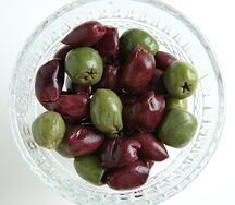 Греческие оливки Каламата