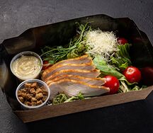Цезарь с курицей