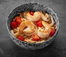 Wok Том ям с морепродуктами