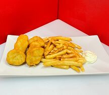 Картошка фри с наггетсами