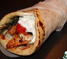 Шаурма куриная с картошкой по-деревенски 