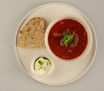 Крепкий борщ с телячьими щечками