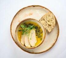 Тыквенный крем суп на кокосовом молоке с запеченной курицей