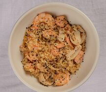 Бурый рис с морепродуктами