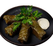 Долма в винoградных листьях