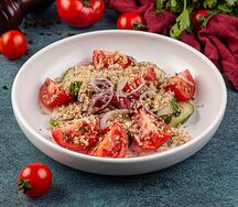 Салат грузинский с орехоми