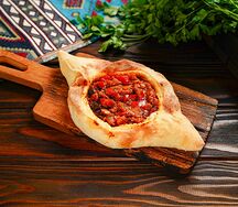 Хачапури по-аджарски с овощами