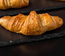 Круассан с абрикосом