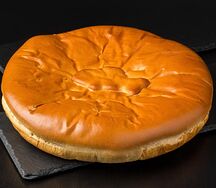 Пирог с красной рыбой