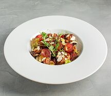 Салат из куриной печени