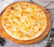 Пицца четыре сыра