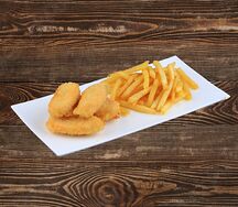 Наггетсы из лосося с картофелем фри