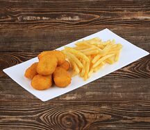 Наггетсы из курицы с картофелем фри