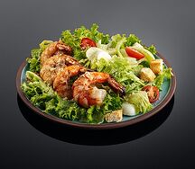 Салат Цезарь с креветками
