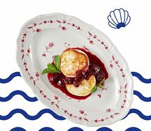 Сырники с вишневым вареньем