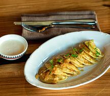 Вареники с картофелем и жареным луком 