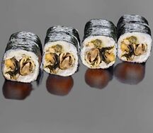 Ролл с мидии