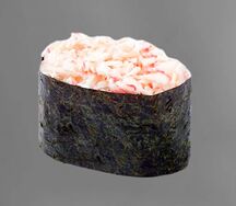 Гункан с крабом (острый)