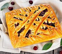 Пирог с вишней