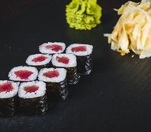 Ролл классический с тунцом