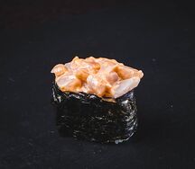 Гункан с окунем спайси