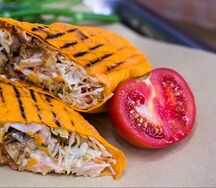 Мини-шаурма в сырном лаваше