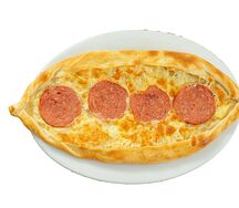 Пиде с говяжьей колбасой