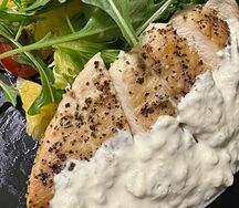 Куриное филе в соусе блю чиз