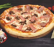 Пицца с ветчиной и грибами