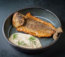 Хрустящий карась по-строгановски