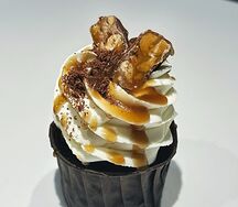 Капкейк Сникерс