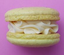 Макаронс Банан