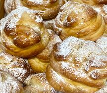 Пирожок с яблоком