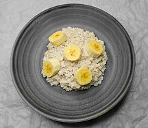 Каша овсяная с бананом