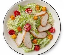 Салат Цезарь с курицей