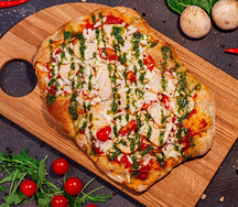 Пицца Курица с домашним песто