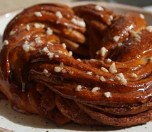 Булочка с корицей