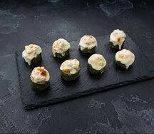 Запеченный ролл с креветкой 