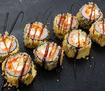 Темпурный ролл с креветкой