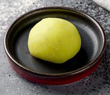 Пирожное Моти Манго-маракуйя